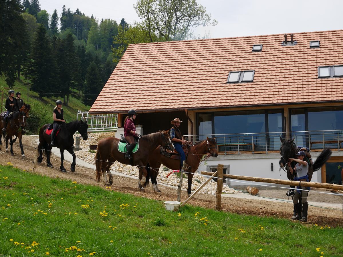La Joux Chaupe Saint-Ursanne Exterior foto